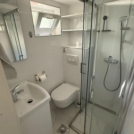 Minihouse *
