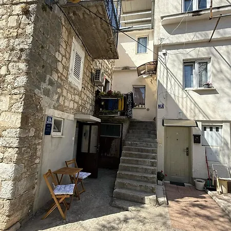 Minihouse Kastela